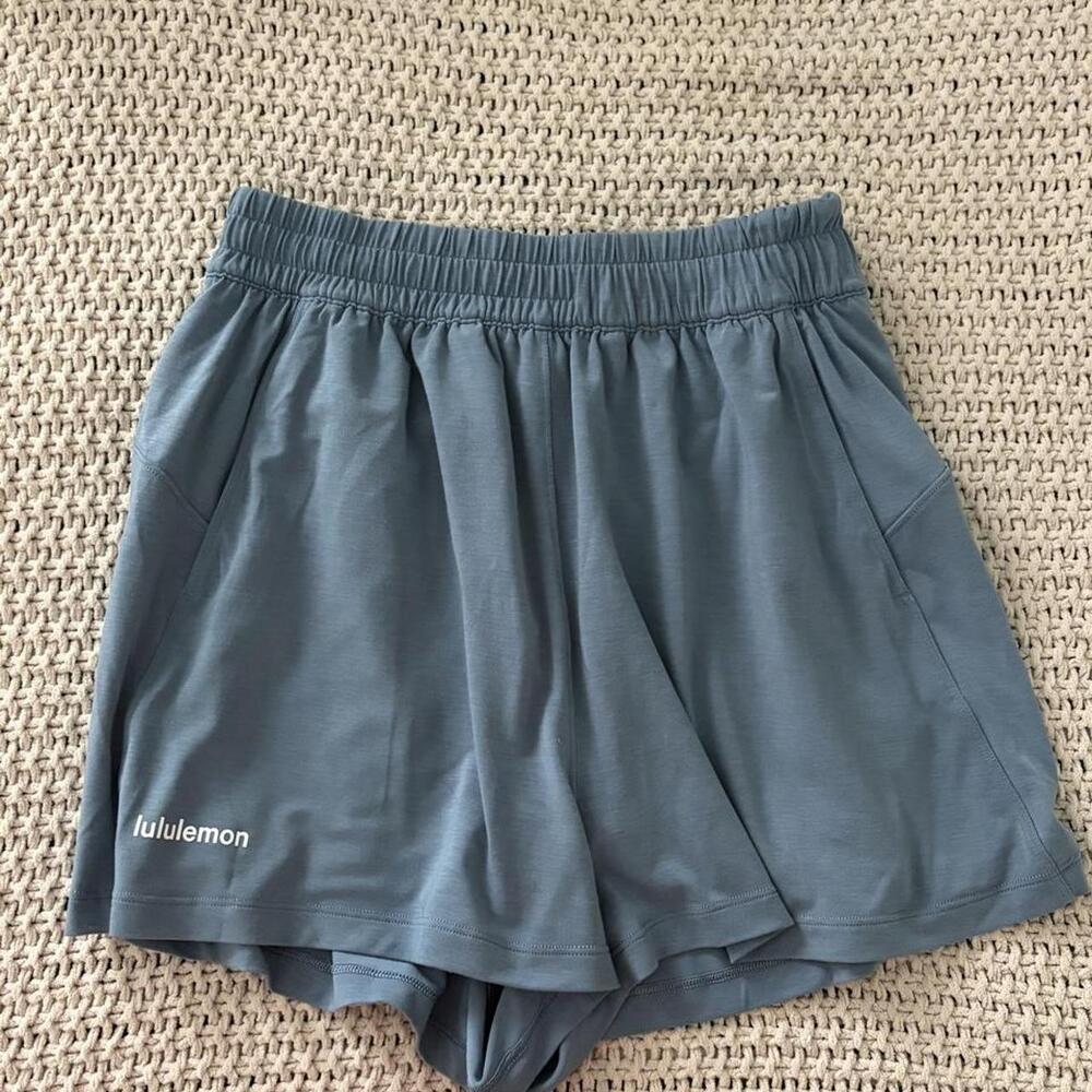 Women Slate Blue Elastic Waist Athletic Shorts